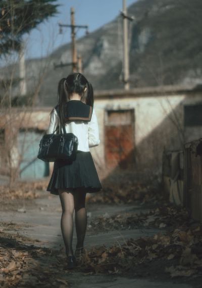 迷人的保姆在_1080P动漫免费观看