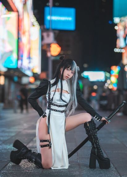 《漂亮的女邻居》hd_4K完整版观看